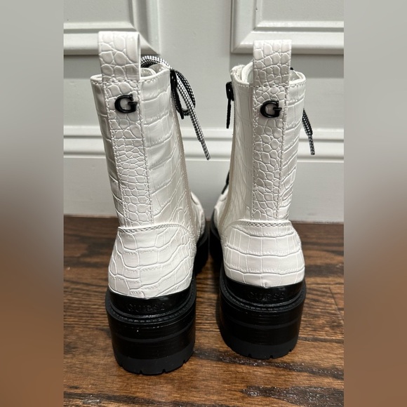 Guess Fearne combat boot - Picture 3 of 7